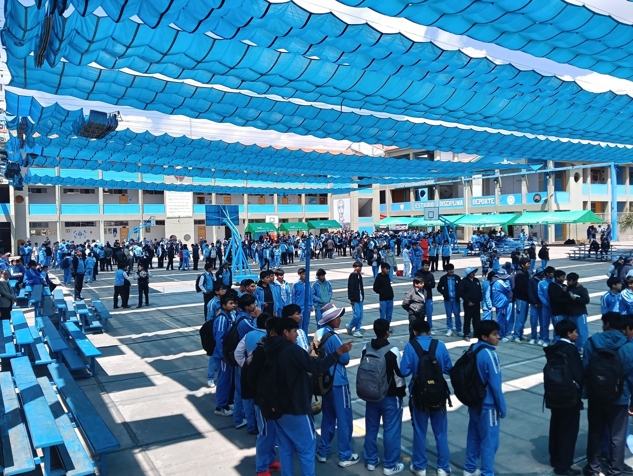 Estudiantes del colegio